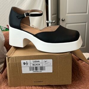 Journee Collection Womens Lizaa Pump Black White 90s Style